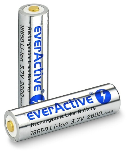 EverActive Silver+ Oppladbart 18650 batteri Med MicroUSB 2600mAh 3.7V EverActive Silver+ Oppladbart 18650 batteri Med MicroUSB 2600mAh 3.7V