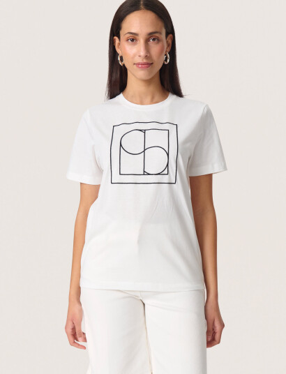 Soaked in Luxury Slvarga Embroidered Tee Ss - White - XS Soaked in Luxury Slvarga Embroidered Tee Ss - White - XS