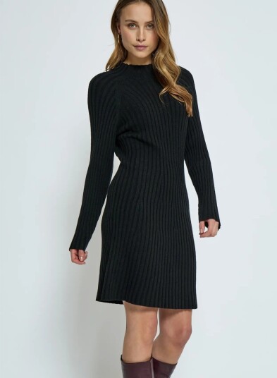 Peppercorn Pcanna Rib Over Knee Dress Black XXL Peppercorn Pcanna Rib Over Knee Dress Black XXL