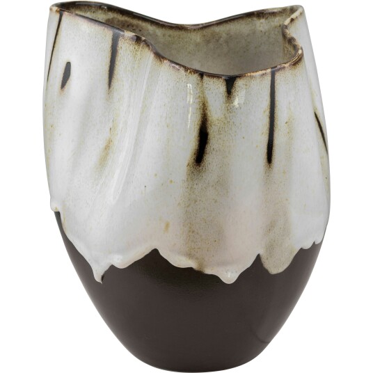 Mette Ditmer By Hand vase small 24,5 cm Off white Mette Ditmer By Hand vase small 24,5 cm Off white