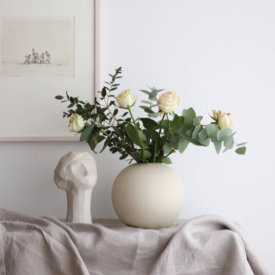 Cooee Design Ball vase shell 20 cm Cooee Design Ball vase shell 20 cm