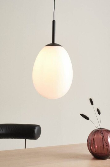 Jotex ROCHELLE taklampe Svart/opalglass 1742470-01-0 1742465-01-0