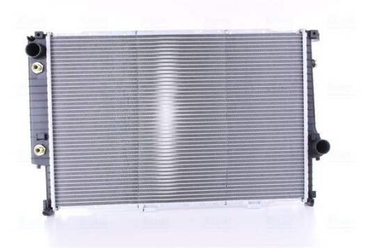 Radiator NISSENS 60748A