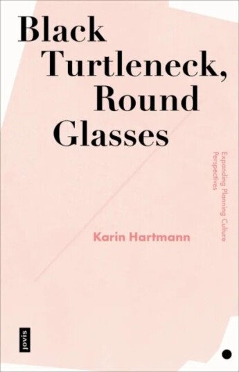 Black Turtleneck, Round Glasses Av Karin Hartmann