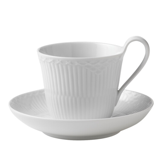 Royal Copenhagen White Fluted Half Lace kopp med fat 25 cl