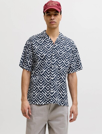 Jack & Jones Jjmilo Seersucker Resort Shirt Ss White XS Jack & Jones Jjmilo Seersucker Resort Shirt Ss White XS