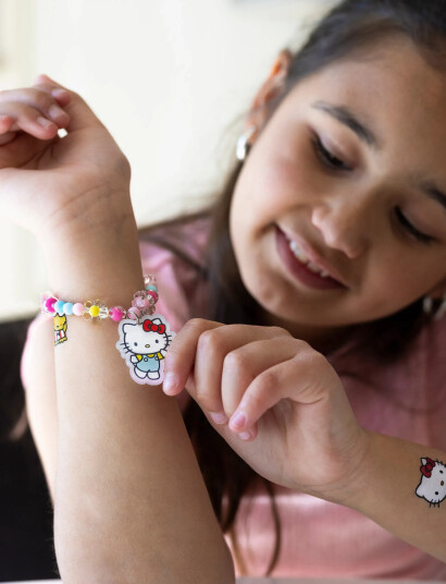 Micki Leksaker Hello Kitty Armband - Multi/patterned - ONE SIZE Micki Leksaker Hello Kitty Armband - Multi/patterned - ONE SIZE