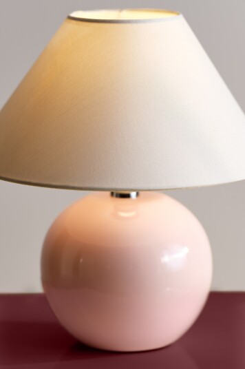 Jotex KARAMELL bordlampe Lys rosa 2235589030 Jotex KARAMELL bordlampe Lys rosa 2235589030
