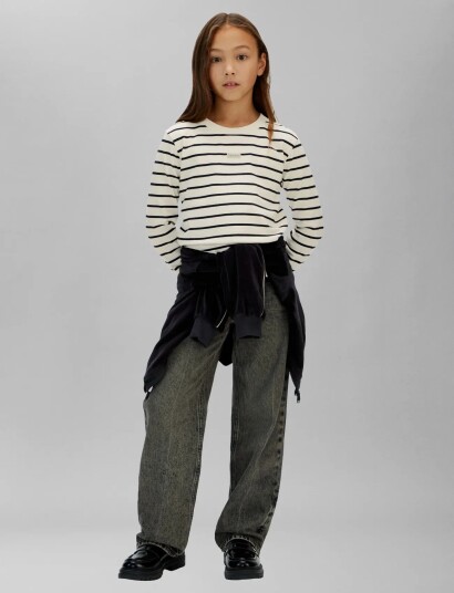 Calvin Klein Yd Stripe L/S T Shirt   Cream   152