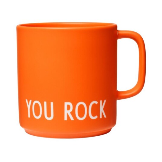 Design Letters favorittkopp med hank 25 cl Orange Design Letters favorittkopp med hank 25 cl Orange
