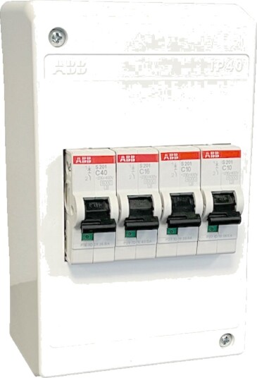 Sunwind El-sentral for 12V med automatsikringer Sunwind El-sentral for 12V med automatsikringer