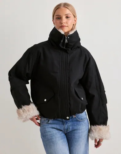 Nelly Svart Bomber Parka Jacket