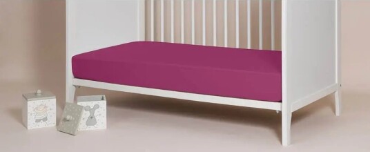 Tisselaken Respira Vanntett og pustende laken mørk rosa 60x120 Tisselaken Respira Vanntett og pustende laken mørk rosa 60x120