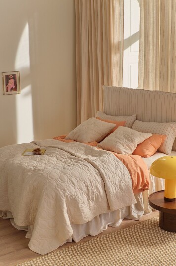 Ellos Home Sengeteppe Elly Quilted i resirkulert halvlinne Hvit