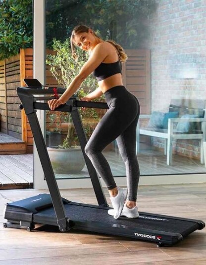 Tredemølle TM 3000 S med elektronisk stigning Max 16 kmt Tredemølle TM 3000 S med elektronisk stigning Max 16 kmt