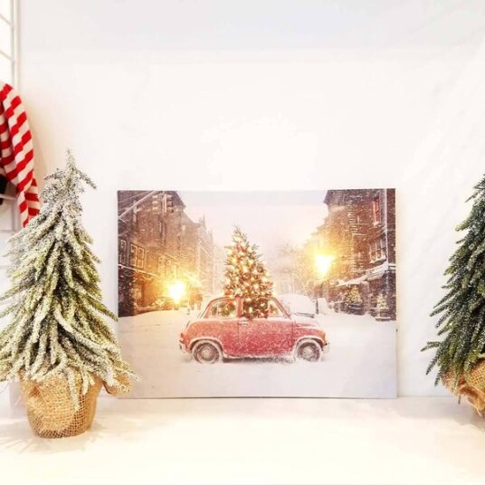 Julebilde med ledlys - Bil med juletre på tak - 40x30 cm
