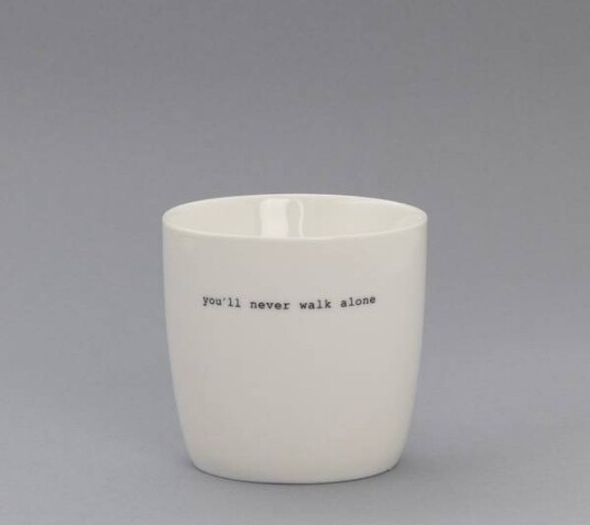 Sögne Home - Krus you`ll never walk alone 30 cl hvit Sögne Home - Krus you`ll never walk alone 30 cl hvit
