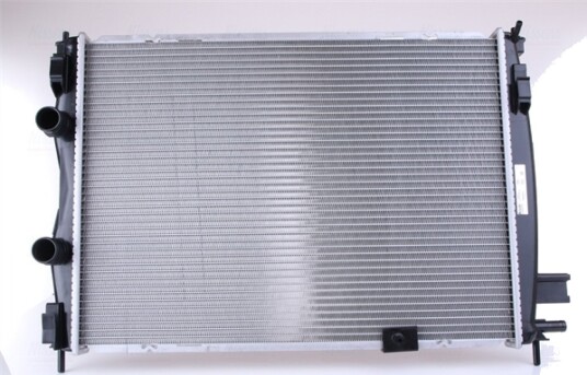 Radiator NISSENS 68811