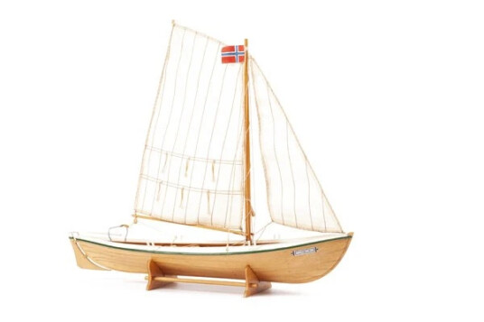 Billing Boats Torborg 1:20 Tre Modellskip - Klassisk Norsk Seilbåt