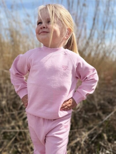 Hummel x DressMyKid Bumble joggedress sett Pink Nectar (110) 110 Hummel x DressMyKid Bumble joggedress sett Pink Nectar (110) 110
