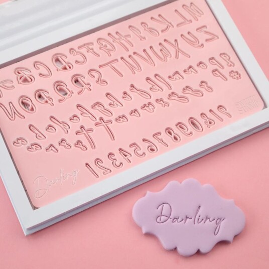 Sweet Stamp Darling Bokstaver Og Tall | Slikkepott.No