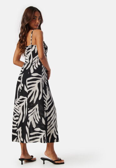 ONLY Onlnova life lux alexa long dress Black/Patterned XS