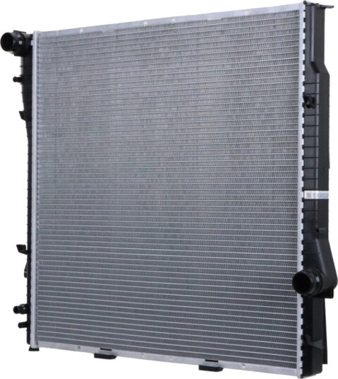 HELLA 8MK 366 302 731 Radiator motorkjøling HELLA 8MK 366 302 731 Radiator motorkjøling