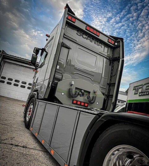 Turbo Truckparts lys bjelke Scania NG R/S inklusiv rammer Velg Type: 0 Uten rammer