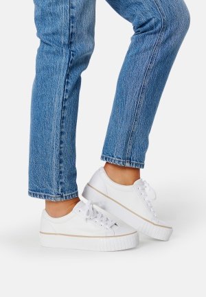 Guess Nortin 2 Sneakers White 38 Guess Nortin 2 Sneakers White 38