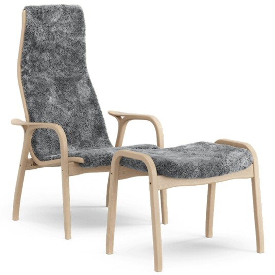 Swedese Lamino Lenestol med Fotskammel Saueskinn Scandinavian Grey / Lakkert Bøk Swedese Lamino Lenestol med Fotskammel Saueskinn Scandinavian Grey / Lakkert Bøk
