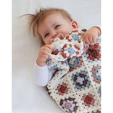 Drops Garnstudio Cuddle Time by DROPS Design Baby Teppe Hekleoppskrift 54x63 cm