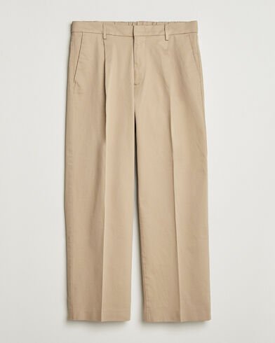 NN07 Kay Relaxed Fit Pleated Trousers Desert Khaki NN07 Kay Relaxed Fit Pleated Trousers Desert Khaki