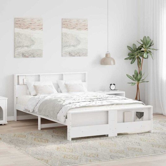  Sengestamme med hodegjerde Hvit 140 x 200 cm Heltre furu