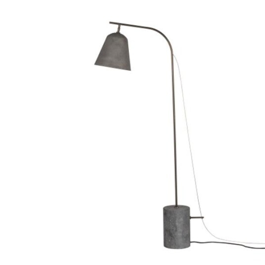NORR11 Line One Gulvlampe Oksidert NORR11 Line One Gulvlampe Oksidert
