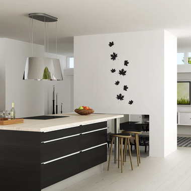 Leaves wallsticker av Anline Ruby, 33x78 cm Leaves wallsticker av Anline Ruby, 33x78 cm