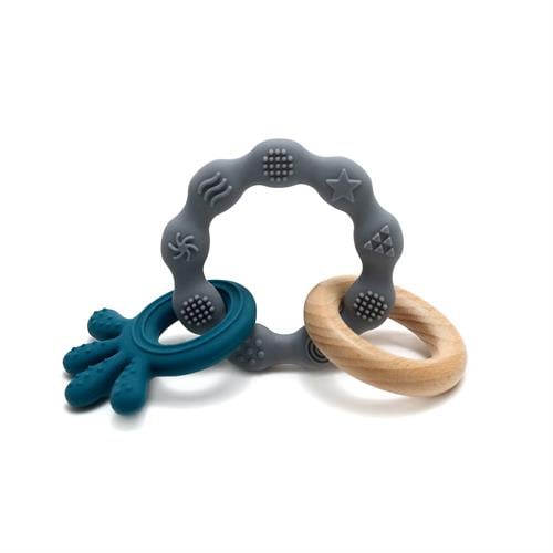 Magni Teether bracelet Squid and wood appendix. Petroleum-green 5568 Magni Teether bracelet Squid and wood appendix. Petroleum-green 5568