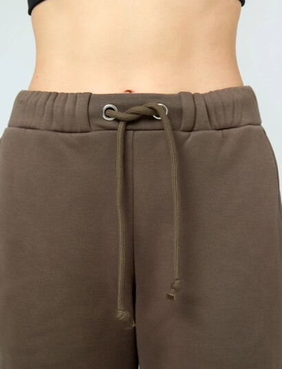 Girlfriend Collective Millie Straight Leg Sweatpant   Brown   XS