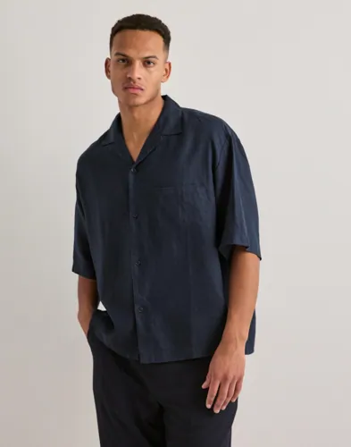Que Sera Sera Lenny Loose Linen Shirt Linskjorter Blå Que Sera Sera Lenny Loose Linen Shirt Linskjorter Blå