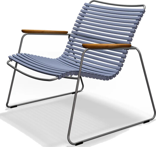 Houe Click Roomy lounge chair Pigeon blue. Frame: Grey. Armrest: Bamboo