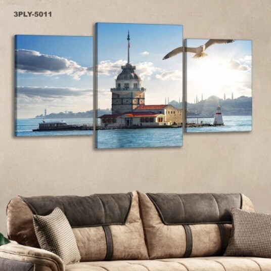 Lerret Bilde Havnutsikt Tredelt Lerretskunst av Sjølandskap og Historisk Bygg Lerret Bilde Havnutsikt Tredelt Lerretskunst av Sjølandskap og Historisk Bygg