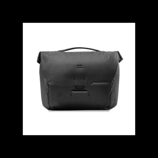 Peak Design Everyday Messenger V2 13" Black.Klassisk og tilpasningsvennlig bag