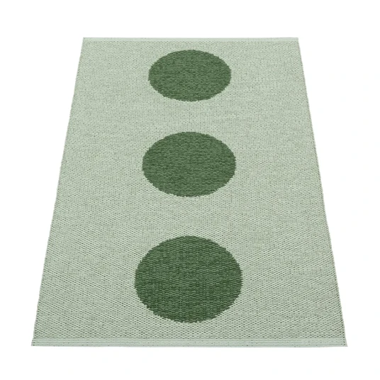 Pappelina Vera Pop teppe Leaf/Misty Mint 70 x 120cm Pappelina Vera Pop teppe Leaf/Misty Mint 70 x 120cm