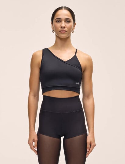 Casall Asymmetry Sports Top - Black - XL Casall Asymmetry Sports Top - Black - XL
