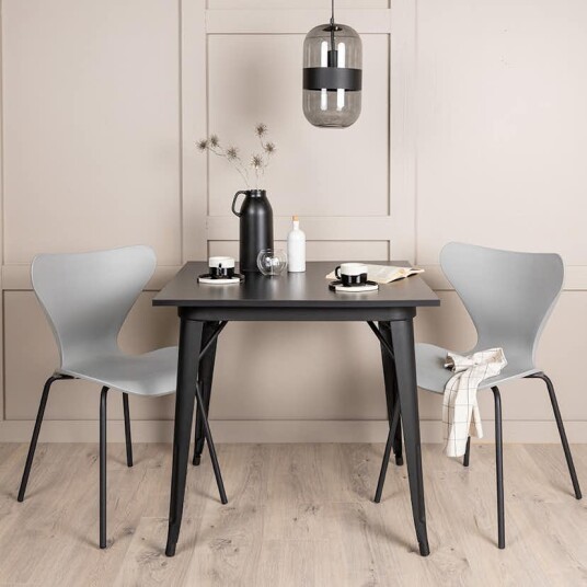 Spisegruppe Venture Home Tempe med 2 Estes Stoler