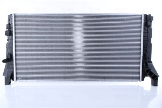 Radiator NISSENS 606812