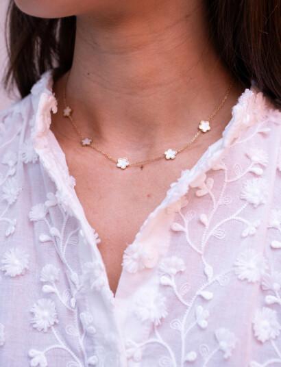My Jewellery Necklaces 5 Flowers Pearl   Gold   