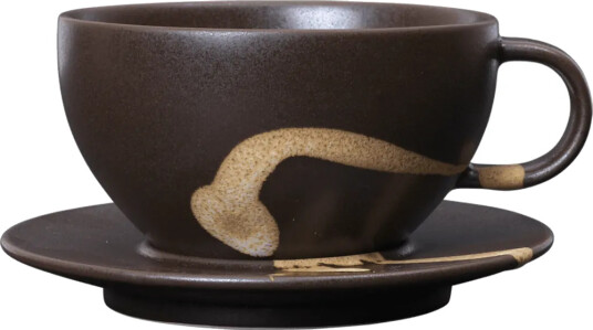 Ferm Living Koyo kopp med fat 36 cl Dark brown buff Ferm Living Koyo kopp med fat 36 cl Dark brown buff