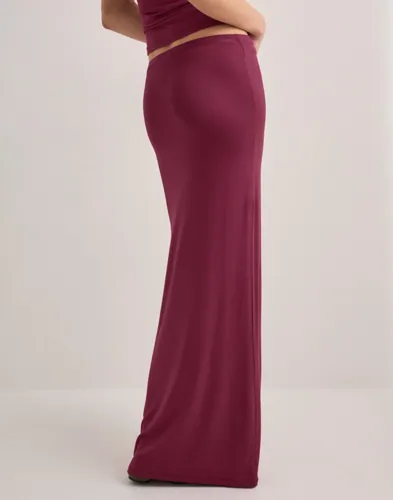 Nelly Rød Perfect Low Waist Maxi Skirt