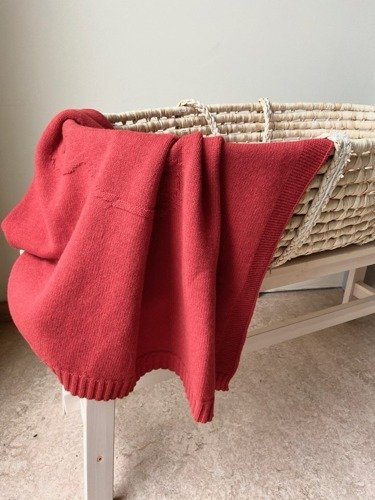 Pledd  for barn ,100% merino lammeull rød