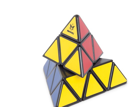 Recent Toys Logikkspill Pyraminx Recent Toys Logikkspill Pyraminx